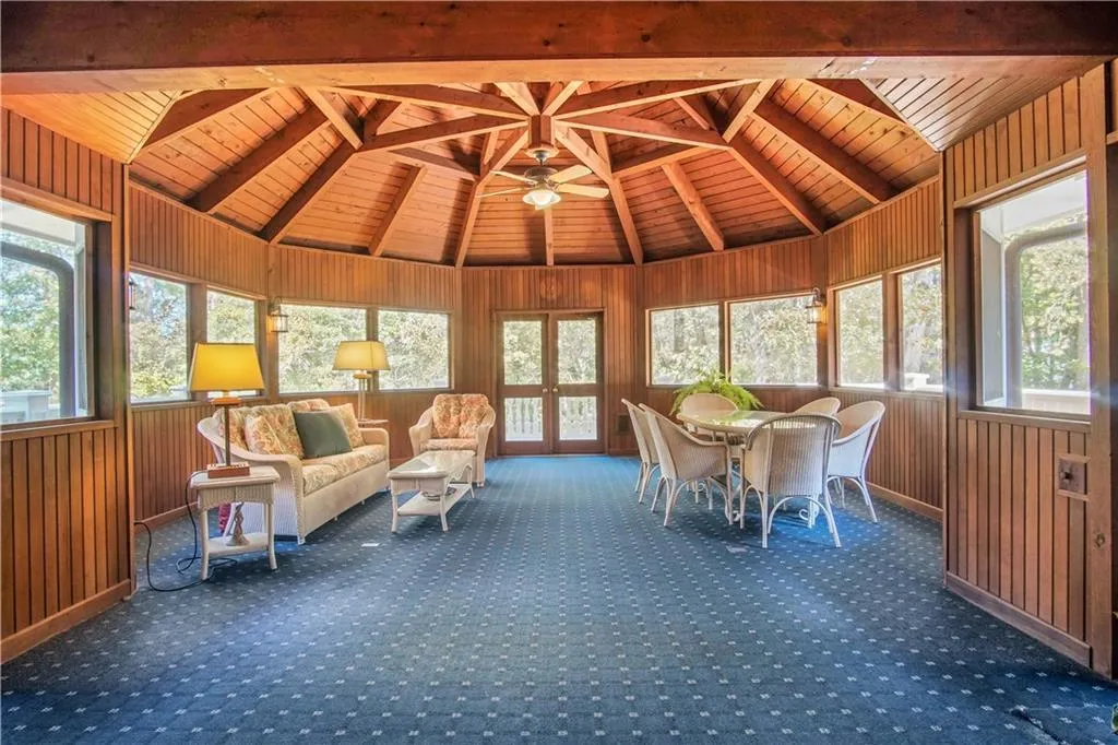 35 Sherington Place, Sandy Springs, Georgia 30350, 5 Bedrooms Bedrooms, ,5 BathroomsBathrooms,Residential,Sold,35 Sherington Place,6802803