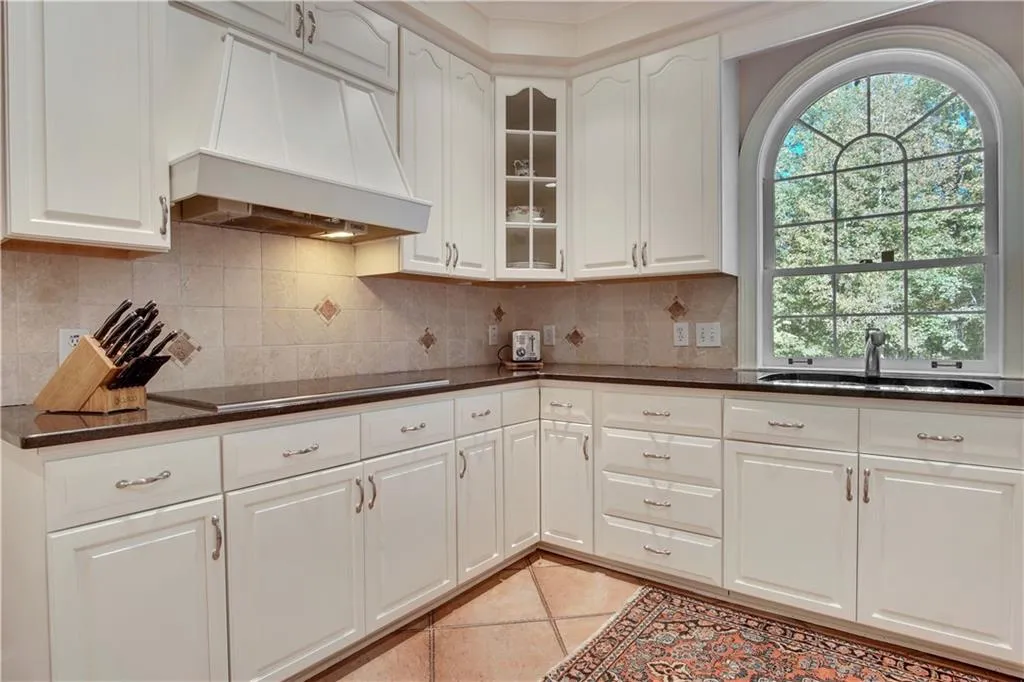 35 Sherington Place, Sandy Springs, Georgia 30350, 5 Bedrooms Bedrooms, ,5 BathroomsBathrooms,Residential,Sold,35 Sherington Place,6802803