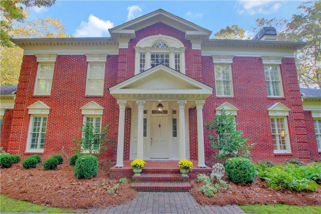 35 Sherington Place, Sandy Springs, Georgia 30350, 5 Bedrooms Bedrooms, ,5 BathroomsBathrooms,Residential,Sold,35 Sherington Place,6802803