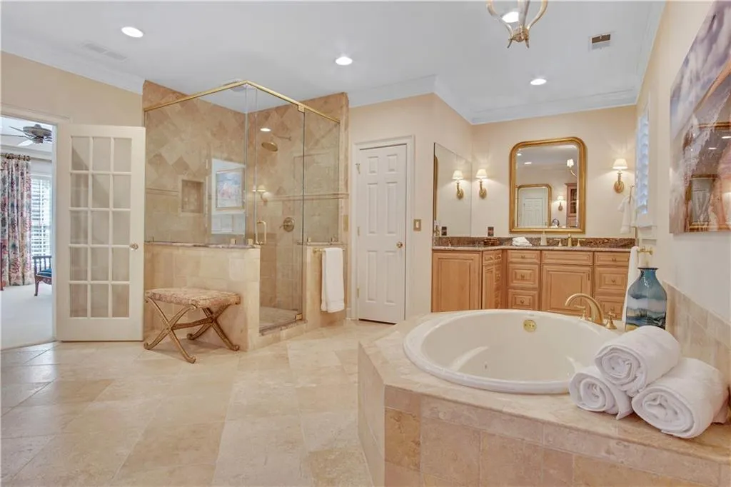 35 Sherington Place, Sandy Springs, Georgia 30350, 5 Bedrooms Bedrooms, ,5 BathroomsBathrooms,Residential,Sold,35 Sherington Place,6802803