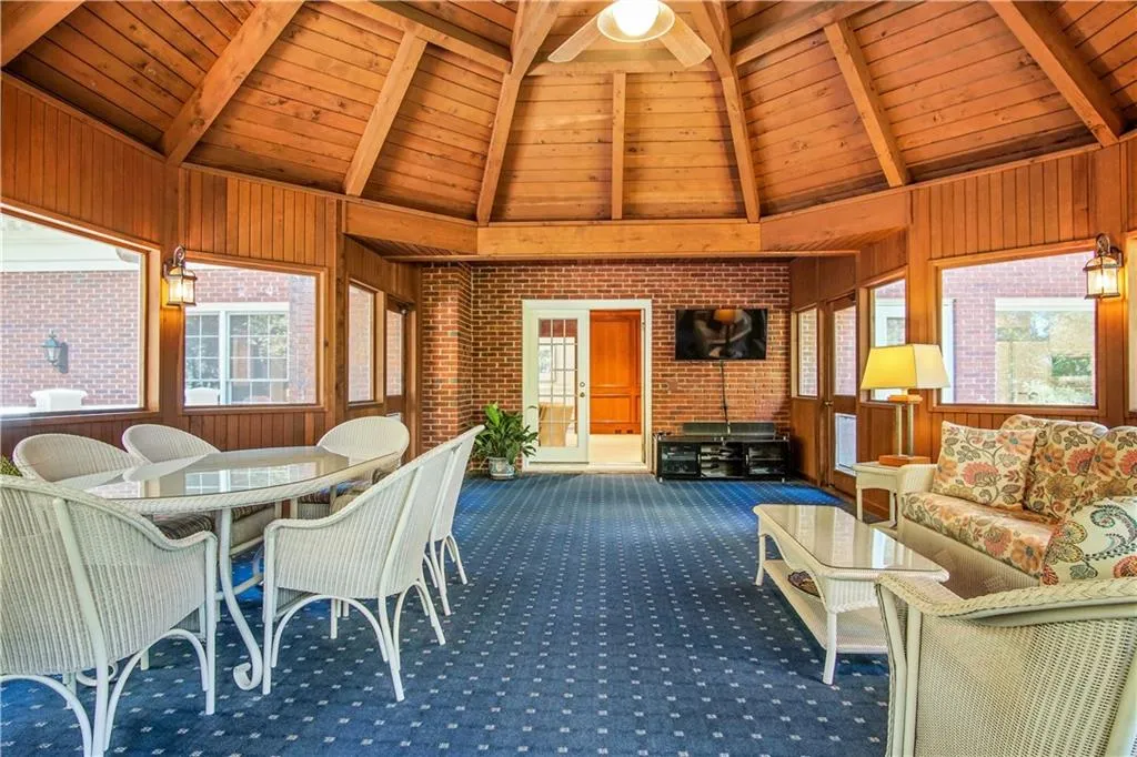 35 Sherington Place, Sandy Springs, Georgia 30350, 5 Bedrooms Bedrooms, ,5 BathroomsBathrooms,Residential,Sold,35 Sherington Place,6802803