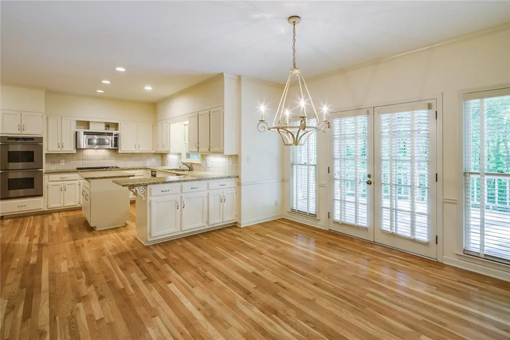 125 Classic Cove, Sandy Springs, Georgia 30350, 5 Bedrooms Bedrooms, ,4 BathroomsBathrooms,Residential,Sold,125 Classic Cove,6725022