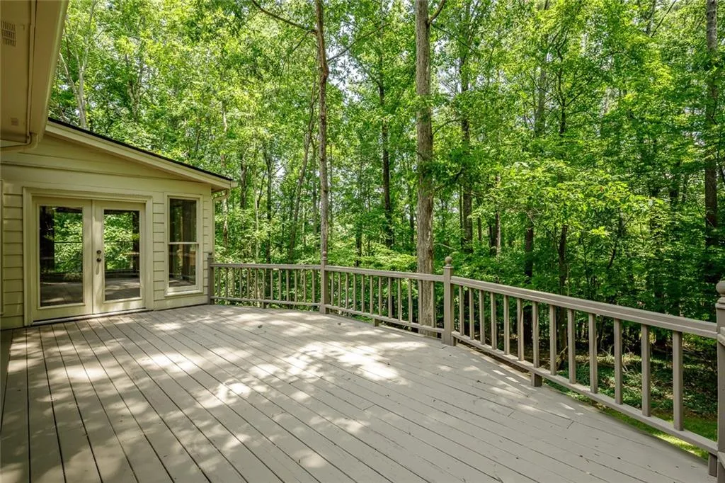 125 Classic Cove, Sandy Springs, Georgia 30350, 5 Bedrooms Bedrooms, ,4 BathroomsBathrooms,Residential,Sold,125 Classic Cove,6725022