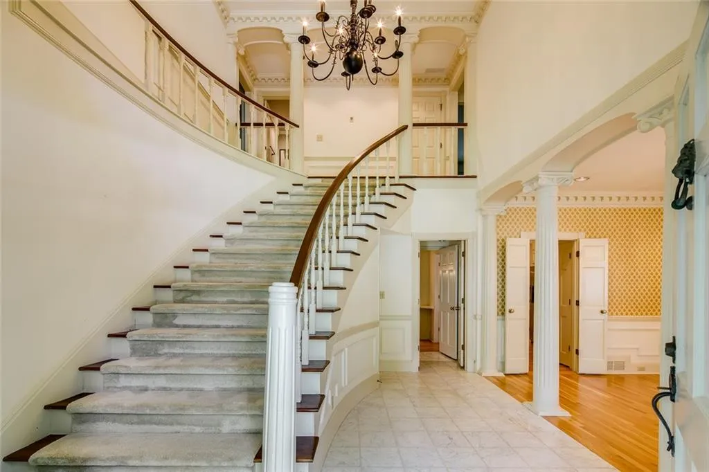 125 Classic Cove, Sandy Springs, Georgia 30350, 5 Bedrooms Bedrooms, ,4 BathroomsBathrooms,Residential,Sold,125 Classic Cove,6725022