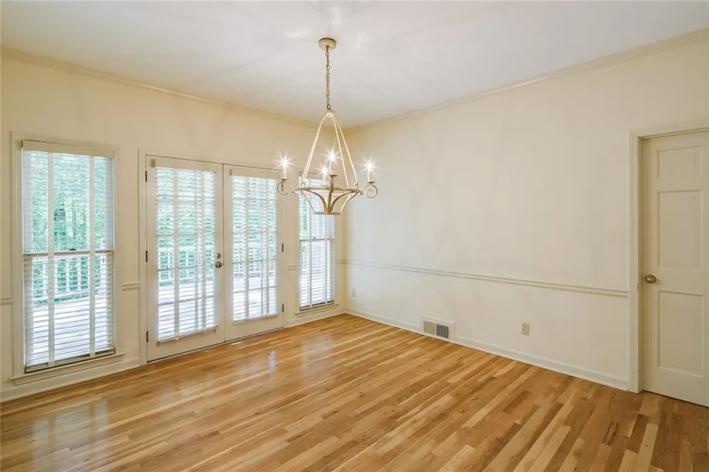 125 Classic Cove, Sandy Springs, Georgia 30350, 5 Bedrooms Bedrooms, ,4 BathroomsBathrooms,Residential,Sold,125 Classic Cove,6725022