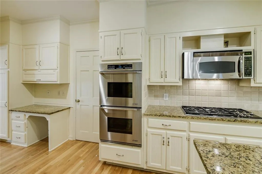 125 Classic Cove, Sandy Springs, Georgia 30350, 5 Bedrooms Bedrooms, ,4 BathroomsBathrooms,Residential,Sold,125 Classic Cove,6725022