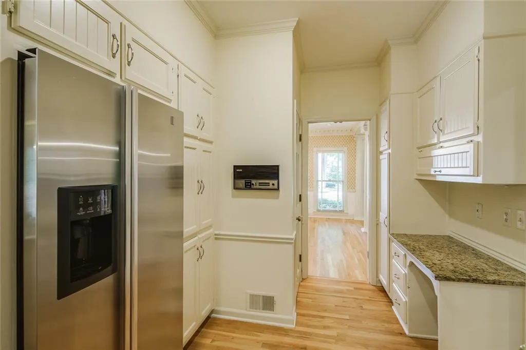 125 Classic Cove, Sandy Springs, Georgia 30350, 5 Bedrooms Bedrooms, ,4 BathroomsBathrooms,Residential,Sold,125 Classic Cove,6725022