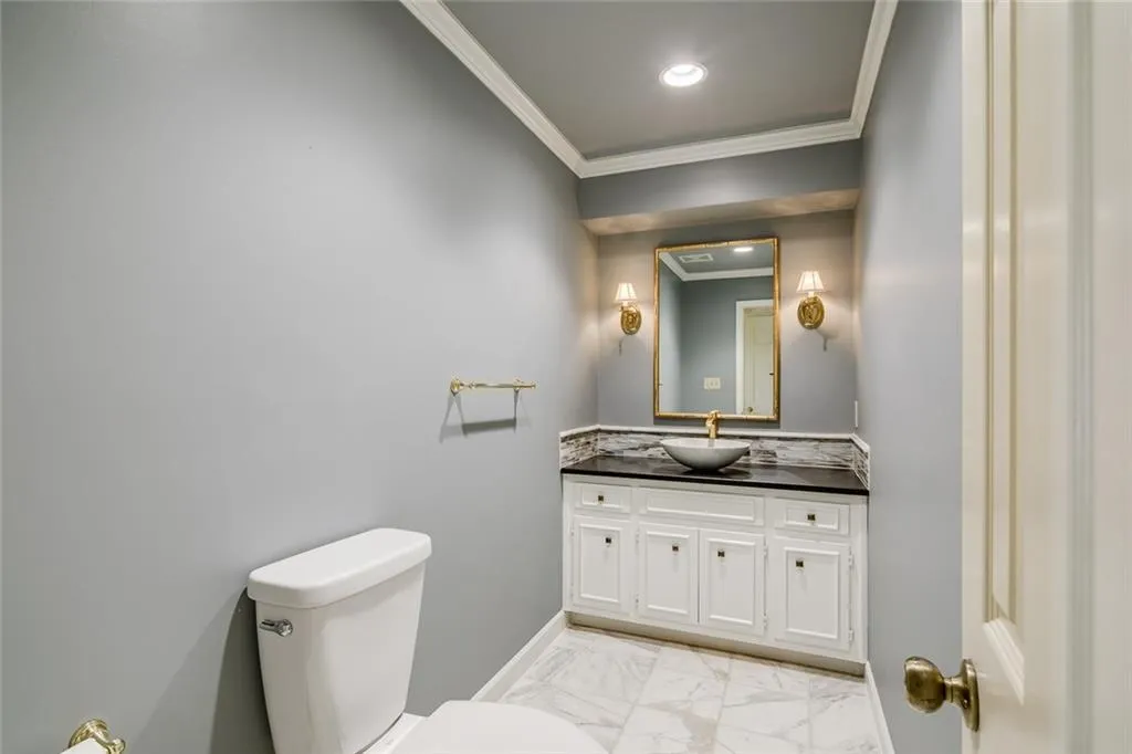 125 Classic Cove, Sandy Springs, Georgia 30350, 5 Bedrooms Bedrooms, ,4 BathroomsBathrooms,Residential,Sold,125 Classic Cove,6725022