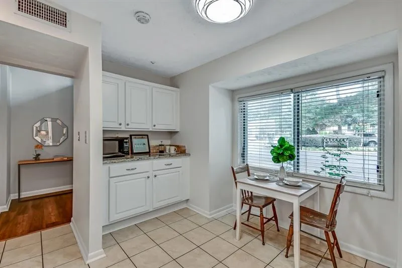 106 Goldrush Circle, Sandy Springs, Georgia 30328, 3 Bedrooms Bedrooms, ,3 BathroomsBathrooms,Residential,Sold,106 Goldrush Circle,6634340