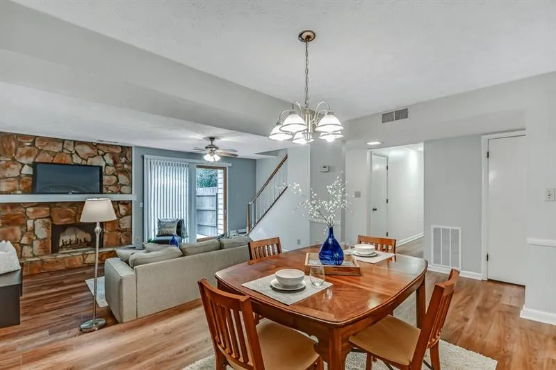 106 Goldrush Circle, Sandy Springs, Georgia 30328, 3 Bedrooms Bedrooms, ,3 BathroomsBathrooms,Residential,Sold,106 Goldrush Circle,6634340