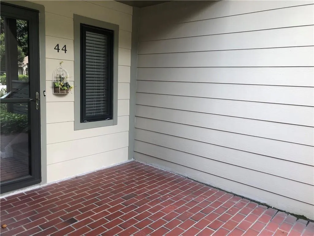 44 Forrest Place Unit 44, Atlanta, Georgia 30328, 3 Bedrooms Bedrooms, ,3 BathroomsBathrooms,Residential,Sold,44 Forrest Place Unit 44,6913225