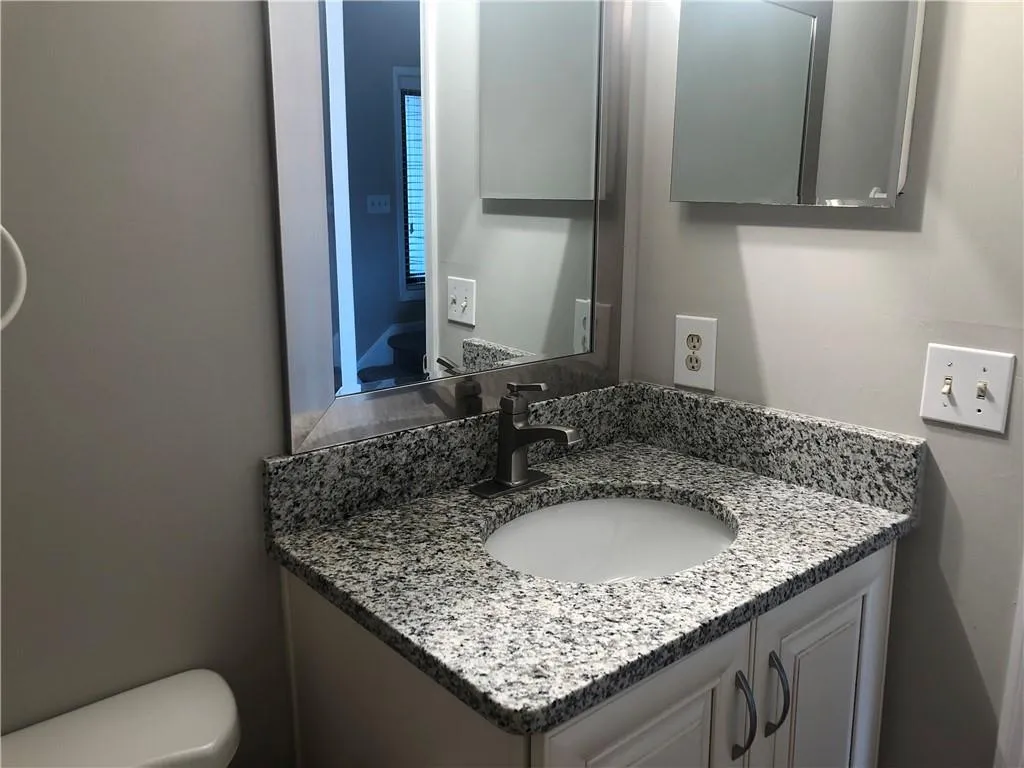 44 Forrest Place Unit 44, Atlanta, Georgia 30328, 3 Bedrooms Bedrooms, ,3 BathroomsBathrooms,Residential,Sold,44 Forrest Place Unit 44,6913225