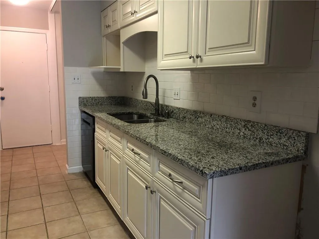 44 Forrest Place Unit 44, Atlanta, Georgia 30328, 3 Bedrooms Bedrooms, ,3 BathroomsBathrooms,Residential,Sold,44 Forrest Place Unit 44,6913225