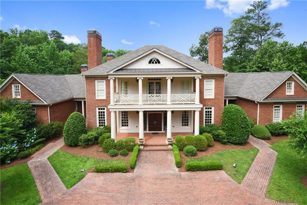 1430 N Harris Ridge, Sandy Springs, Georgia 30327, 5 Bedrooms Bedrooms, ,6 BathroomsBathrooms,Residential,Sold,1430 N Harris Ridge,5913951