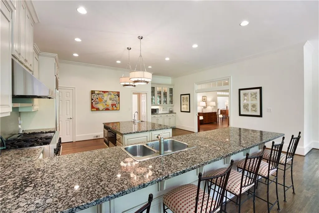 1430 N Harris Ridge, Sandy Springs, Georgia 30327, 5 Bedrooms Bedrooms, ,6 BathroomsBathrooms,Residential,Sold,1430 N Harris Ridge,5913951