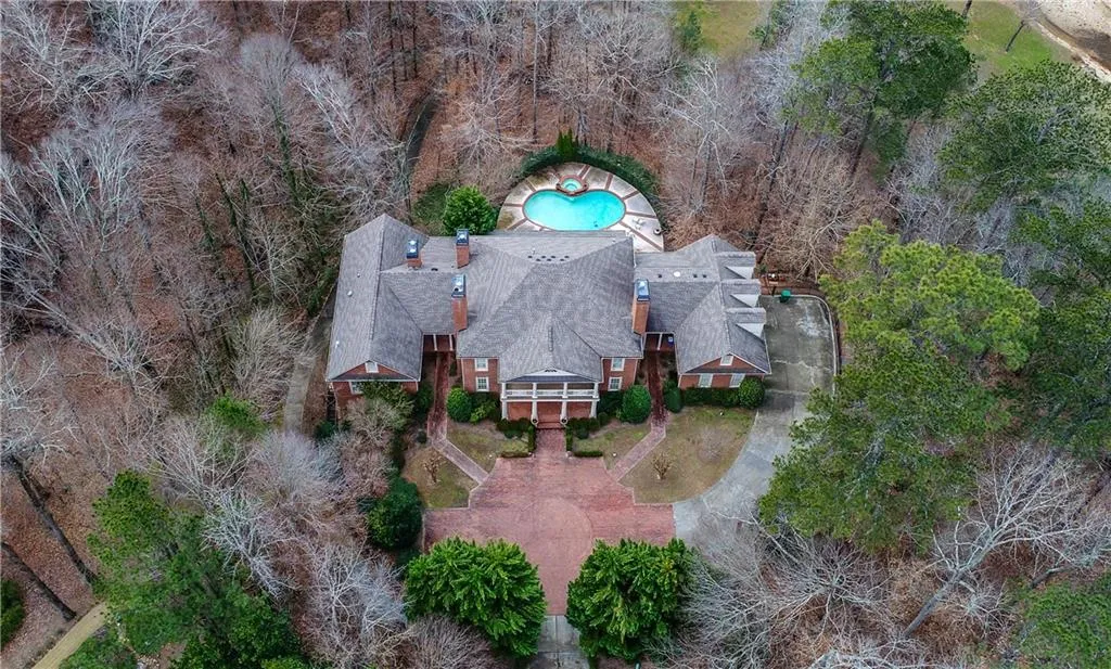 1430 N Harris Ridge, Sandy Springs, Georgia 30327, 5 Bedrooms Bedrooms, ,6 BathroomsBathrooms,Residential,Sold,1430 N Harris Ridge,5913951