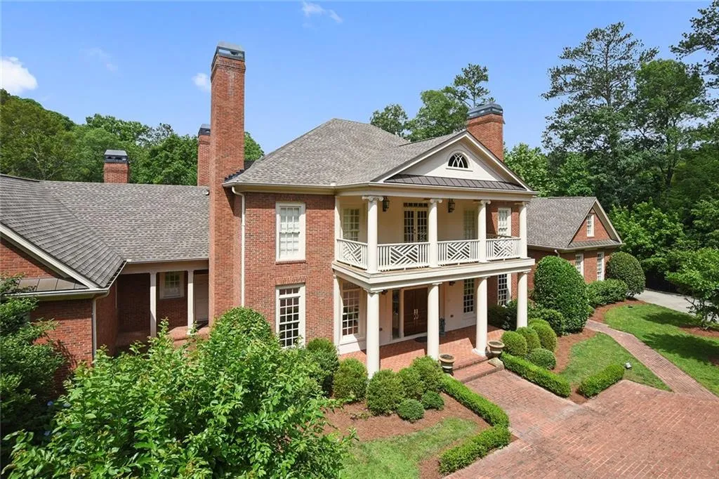 1430 N Harris Ridge, Sandy Springs, Georgia 30327, 5 Bedrooms Bedrooms, ,6 BathroomsBathrooms,Residential,Sold,1430 N Harris Ridge,5913951