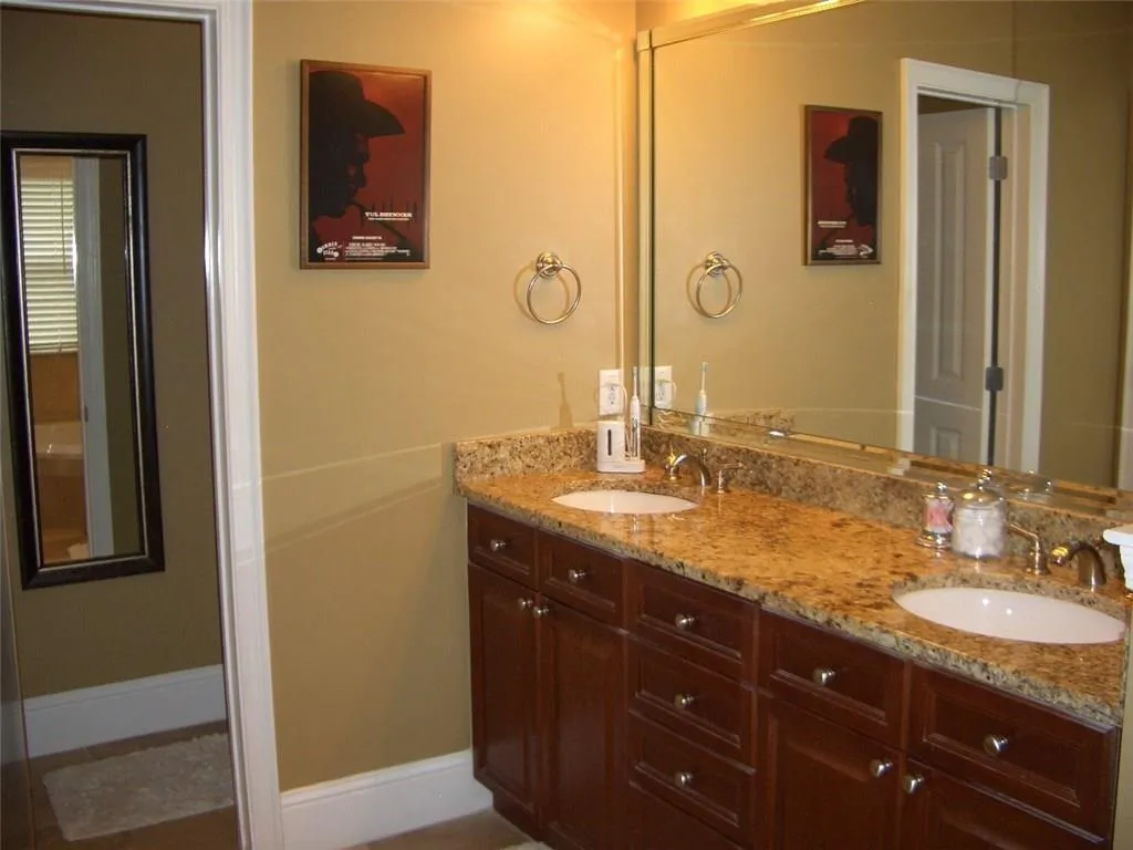 1147 Glenridge Place Unit 1147, Atlanta, Georgia 30342, 1 Bedroom Bedrooms, ,1 BathroomBathrooms,Residential,Sold,1147 Glenridge Place Unit 1147,5676588