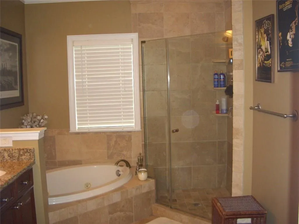 1147 Glenridge Place Unit 1147, Atlanta, Georgia 30342, 1 Bedroom Bedrooms, ,1 BathroomBathrooms,Residential,Sold,1147 Glenridge Place Unit 1147,5676588