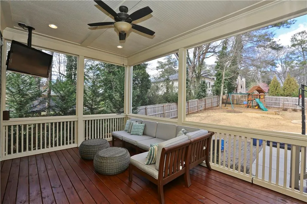 26 Spruell Springs Road, Atlanta, Georgia 30342, 6 Bedrooms Bedrooms, ,5 BathroomsBathrooms,Residential,Sold,26 Spruell Springs Road,5655637