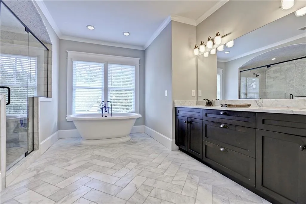26 Spruell Springs Road, Atlanta, Georgia 30342, 6 Bedrooms Bedrooms, ,5 BathroomsBathrooms,Residential,Sold,26 Spruell Springs Road,5655637