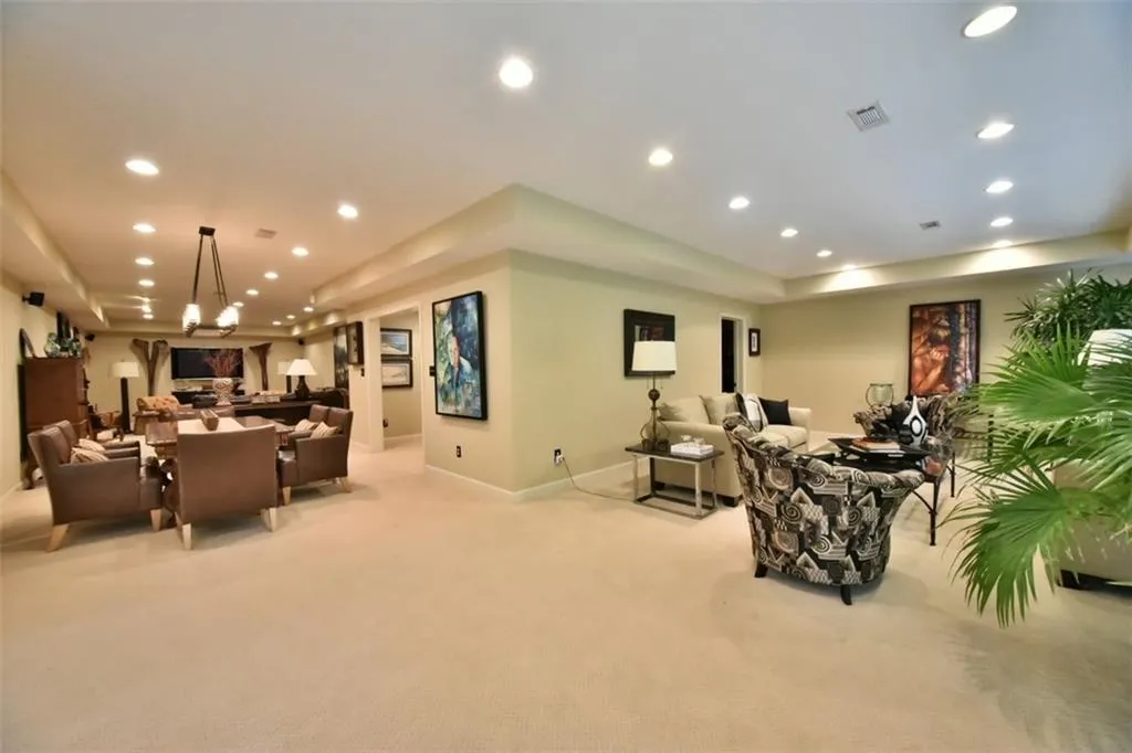 110 View Hill Court, Sandy Springs, Georgia 30350, 4 Bedrooms Bedrooms, ,4 BathroomsBathrooms,Residential,Sold,110 View Hill Court,5700031