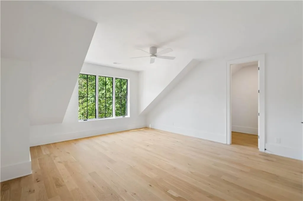 765 Heards Ferry Road, Sandy Springs, Georgia 30328, 6 Bedrooms Bedrooms, ,5 BathroomsBathrooms,Residential,Sold,765 Heards Ferry Road,7207554