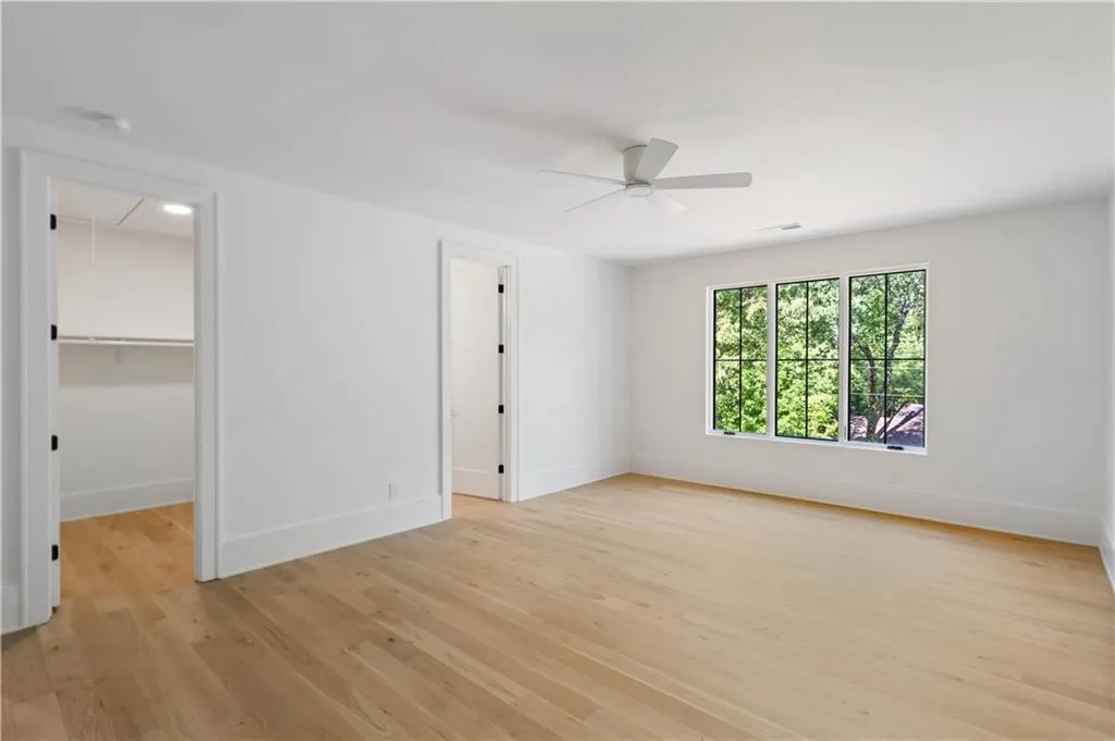 765 Heards Ferry Road, Sandy Springs, Georgia 30328, 6 Bedrooms Bedrooms, ,5 BathroomsBathrooms,Residential,Sold,765 Heards Ferry Road,7207554