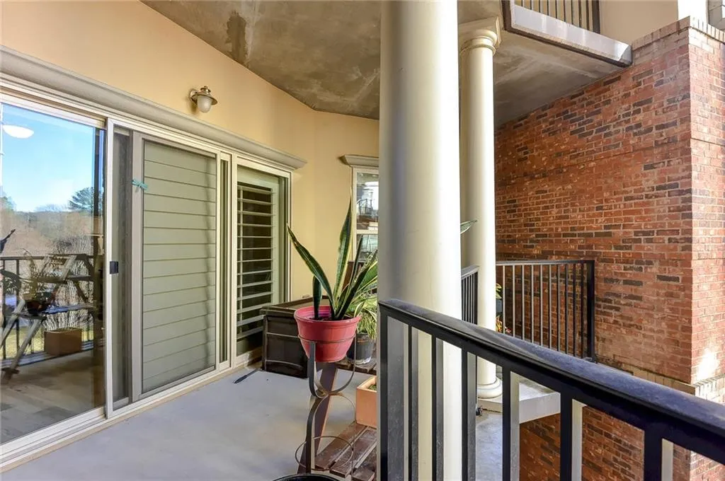 200 River Vista Drive Unit 323, Atlanta, Georgia 30339, 2 Bedrooms Bedrooms, ,2 BathroomsBathrooms,Residential,Sold,200 River Vista Drive Unit 323,6109961