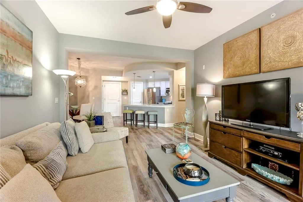 200 River Vista Drive Unit 323, Atlanta, Georgia 30339, 2 Bedrooms Bedrooms, ,2 BathroomsBathrooms,Residential,Sold,200 River Vista Drive Unit 323,6109961