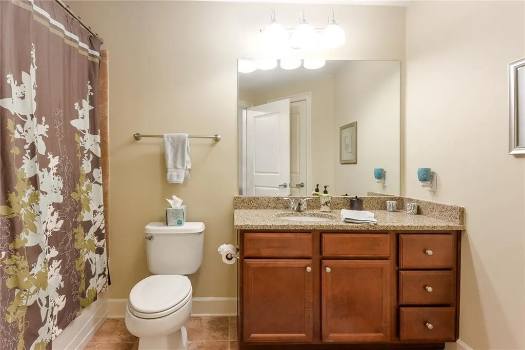 200 River Vista Drive Unit 323, Atlanta, Georgia 30339, 2 Bedrooms Bedrooms, ,2 BathroomsBathrooms,Residential,Sold,200 River Vista Drive Unit 323,6109961