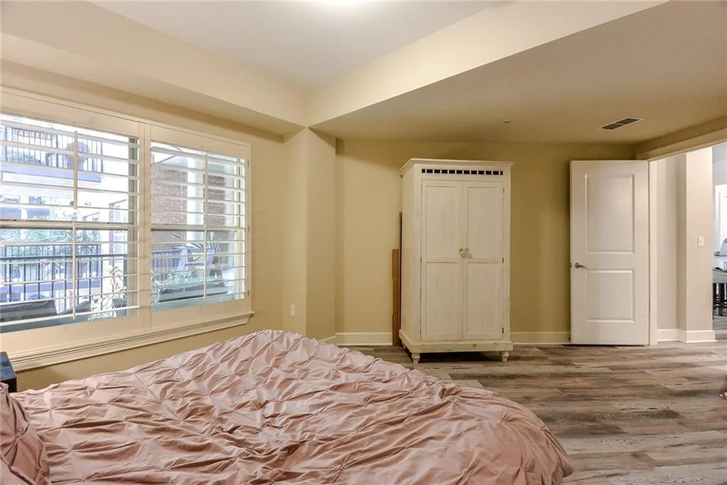 200 River Vista Drive Unit 323, Atlanta, Georgia 30339, 2 Bedrooms Bedrooms, ,2 BathroomsBathrooms,Residential,Sold,200 River Vista Drive Unit 323,6109961