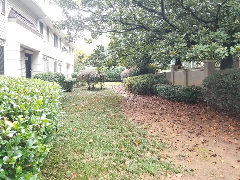6940 Roswell Road Ne Unit 1b, Atlanta, Georgia 30328, 2 Bedrooms Bedrooms, ,1 BathroomBathrooms,Residential,Sold,6940 Roswell Road Ne Unit 1b,6803560