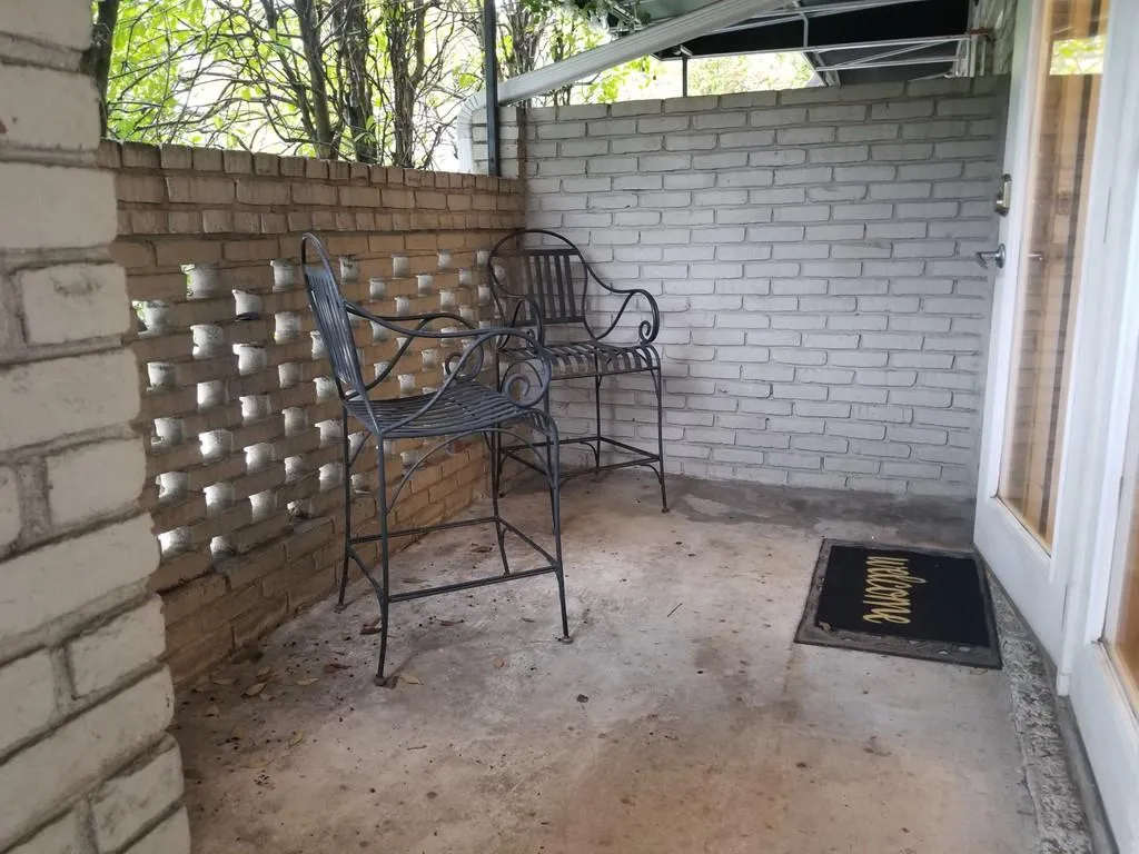 6940 Roswell Road Ne Unit 1b, Atlanta, Georgia 30328, 2 Bedrooms Bedrooms, ,1 BathroomBathrooms,Residential,Sold,6940 Roswell Road Ne Unit 1b,6803560
