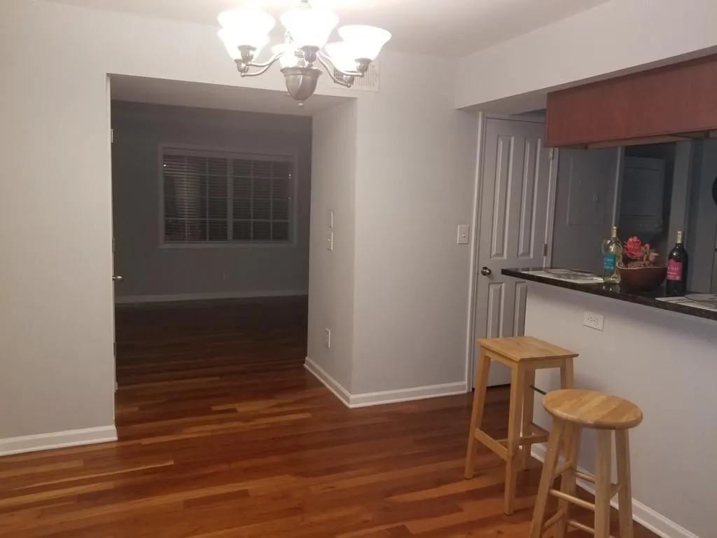 6940 Roswell Road Ne Unit 1b, Atlanta, Georgia 30328, 2 Bedrooms Bedrooms, ,1 BathroomBathrooms,Residential,Sold,6940 Roswell Road Ne Unit 1b,6803560