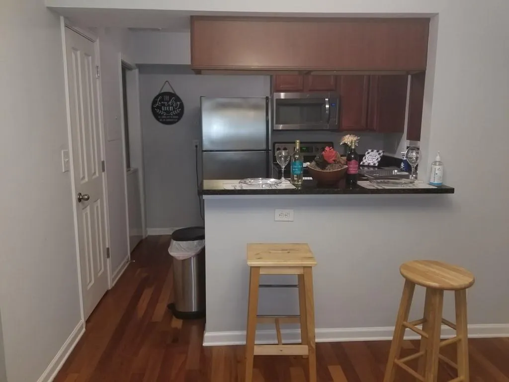 6940 Roswell Road Ne Unit 1b, Atlanta, Georgia 30328, 2 Bedrooms Bedrooms, ,1 BathroomBathrooms,Residential,Sold,6940 Roswell Road Ne Unit 1b,6803560
