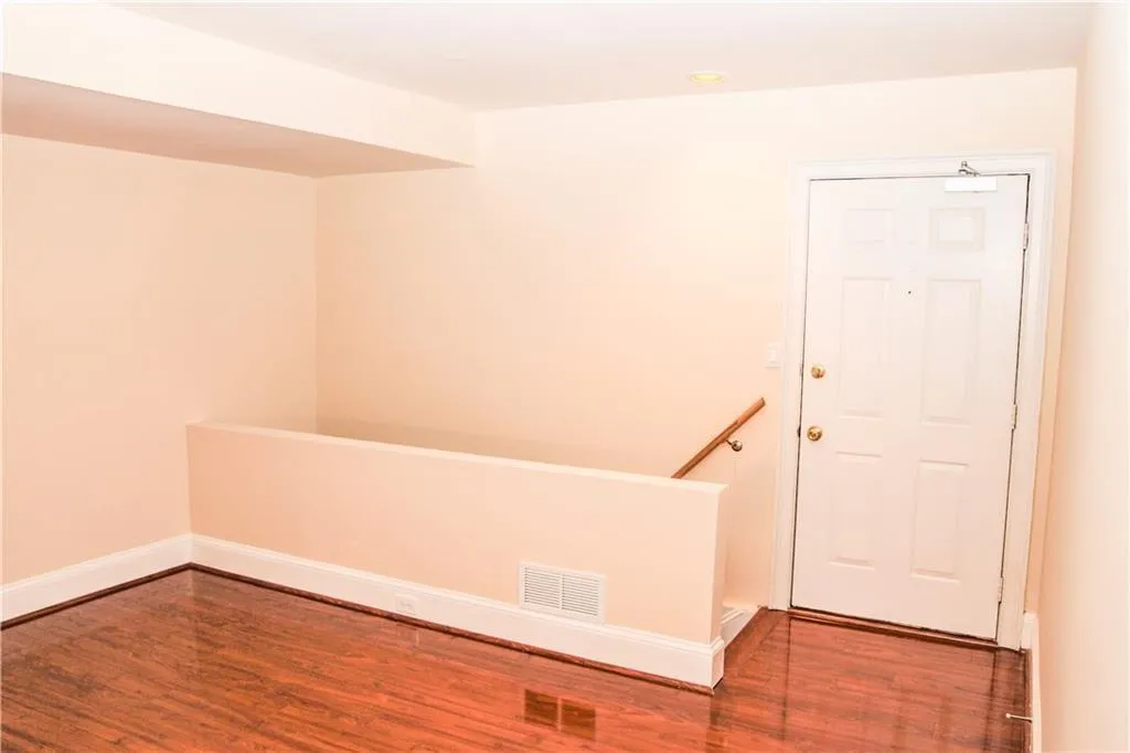 2840 Peachtree Road Nw Unit 307, Atlanta, Georgia 30305, 1 Bedroom Bedrooms, ,2 BathroomsBathrooms,Residential,For Sale,2840 Peachtree Road Nw Unit 307,7580424