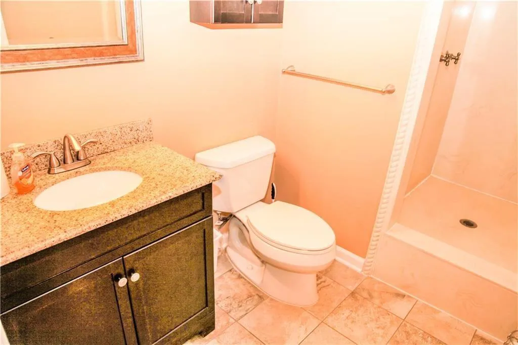 2840 Peachtree Road Nw Unit 307, Atlanta, Georgia 30305, 1 Bedroom Bedrooms, ,2 BathroomsBathrooms,Residential,For Sale,2840 Peachtree Road Nw Unit 307,7580424