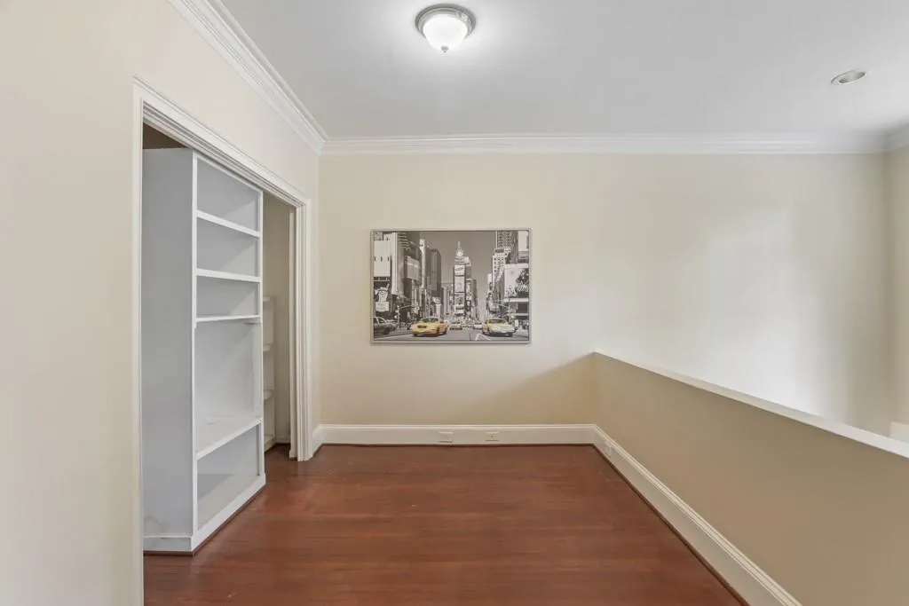 2840 Peachtree Road Nw Unit 307, Atlanta, Georgia 30305, 1 Bedroom Bedrooms, ,2 BathroomsBathrooms,Residential,For Sale,2840 Peachtree Road Nw Unit 307,7580424