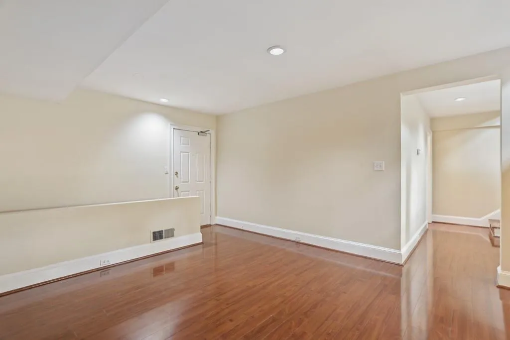 2840 Peachtree Road Nw Unit 307, Atlanta, Georgia 30305, 1 Bedroom Bedrooms, ,2 BathroomsBathrooms,Residential,For Sale,2840 Peachtree Road Nw Unit 307,7580424