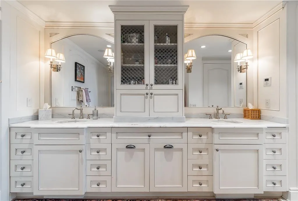 750 Park Avenue Ne Unit 29s, Atlanta, Georgia 30326, 2 Bedrooms Bedrooms, ,2 BathroomsBathrooms,Residential,For Sale,750 Park Avenue Ne Unit 29s,7652308