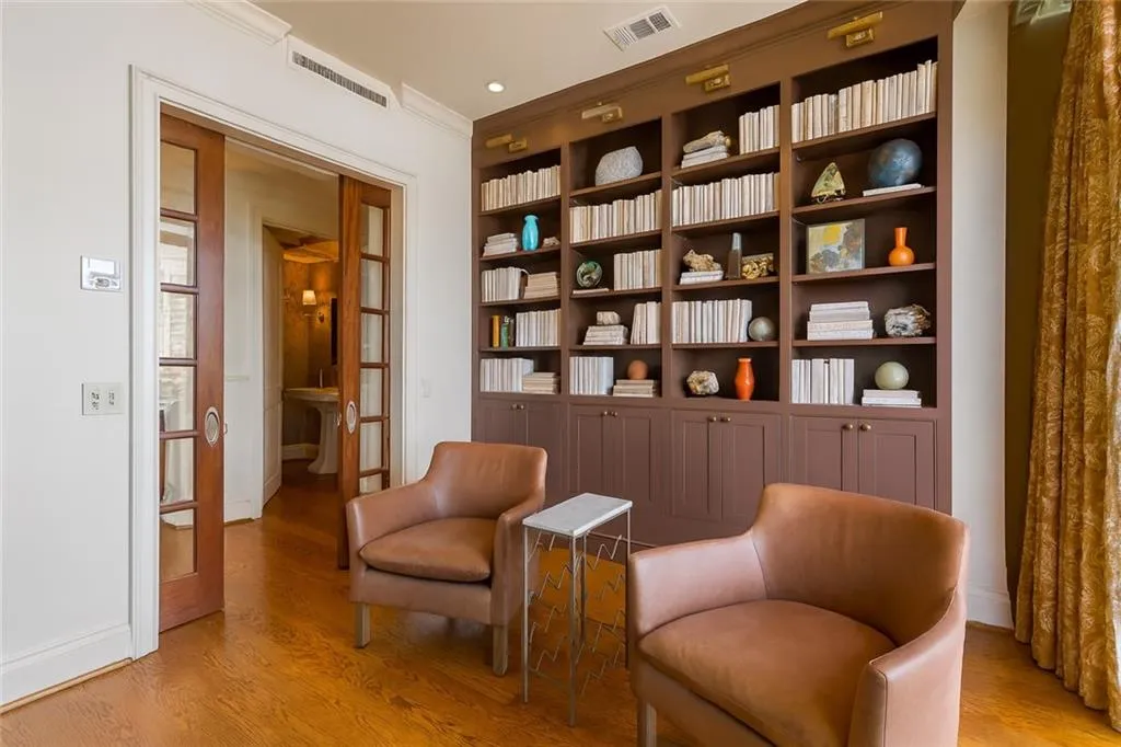 750 Park Avenue Ne Unit 29s, Atlanta, Georgia 30326, 2 Bedrooms Bedrooms, ,2 BathroomsBathrooms,Residential,For Sale,750 Park Avenue Ne Unit 29s,7652308