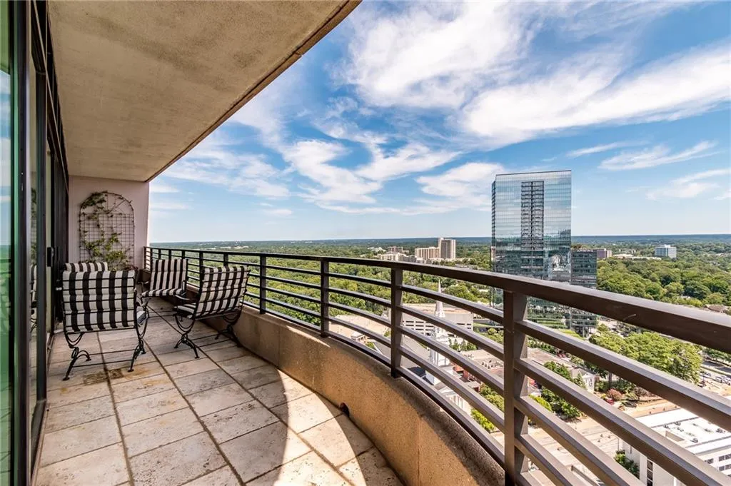 750 Park Avenue Ne Unit 29s, Atlanta, Georgia 30326, 2 Bedrooms Bedrooms, ,2 BathroomsBathrooms,Residential,For Sale,750 Park Avenue Ne Unit 29s,7652308
