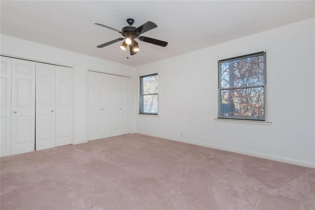 301 Dunwoody Chace, Sandy Springs, Georgia 30328, 3 Bedrooms Bedrooms, ,3 BathroomsBathrooms,Residential,Sold,301 Dunwoody Chace,6106458