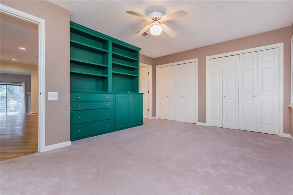 301 Dunwoody Chace, Sandy Springs, Georgia 30328, 3 Bedrooms Bedrooms, ,3 BathroomsBathrooms,Residential,Sold,301 Dunwoody Chace,6106458