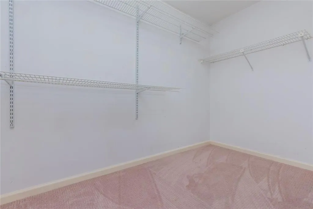 301 Dunwoody Chace, Sandy Springs, Georgia 30328, 3 Bedrooms Bedrooms, ,3 BathroomsBathrooms,Residential,Sold,301 Dunwoody Chace,6106458