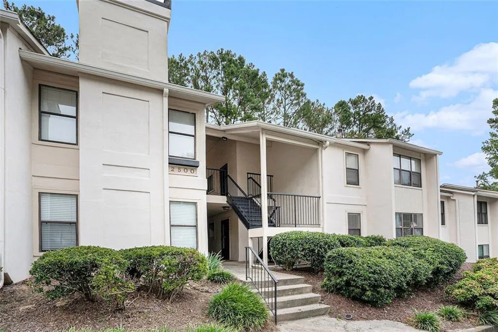 2501 Huntingdon Chase, Atlanta, Georgia 30350, 2 Bedrooms Bedrooms, ,2 BathroomsBathrooms,Residential,Sold,2501 Huntingdon Chase,7520214