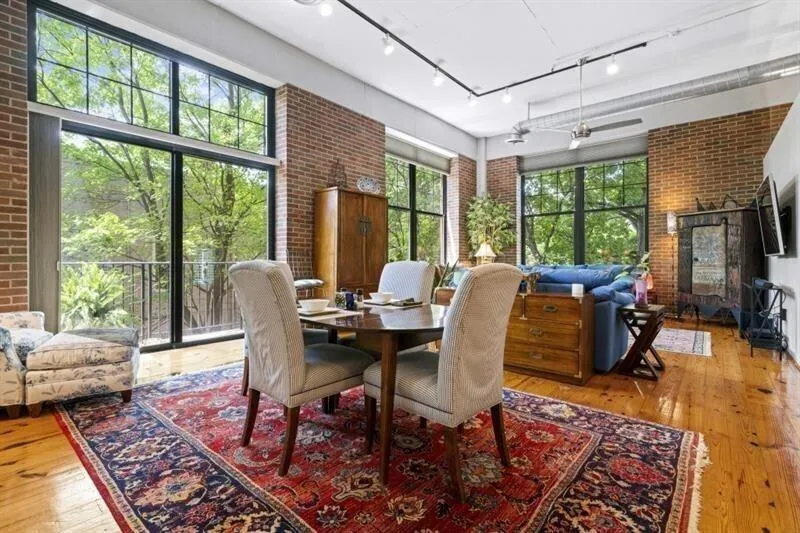 6105 Blue Stone Road Unit 103, Sandy Springs, Georgia 30328, 2 Bedrooms Bedrooms, ,2 BathroomsBathrooms,Residential,Sold,6105 Blue Stone Road Unit 103,7060036