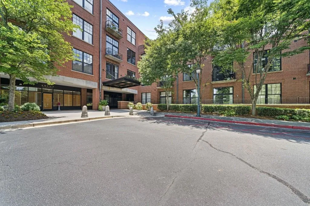 6105 Blue Stone Road Unit 103, Sandy Springs, Georgia 30328, 2 Bedrooms Bedrooms, ,2 BathroomsBathrooms,Residential,Sold,6105 Blue Stone Road Unit 103,7060036