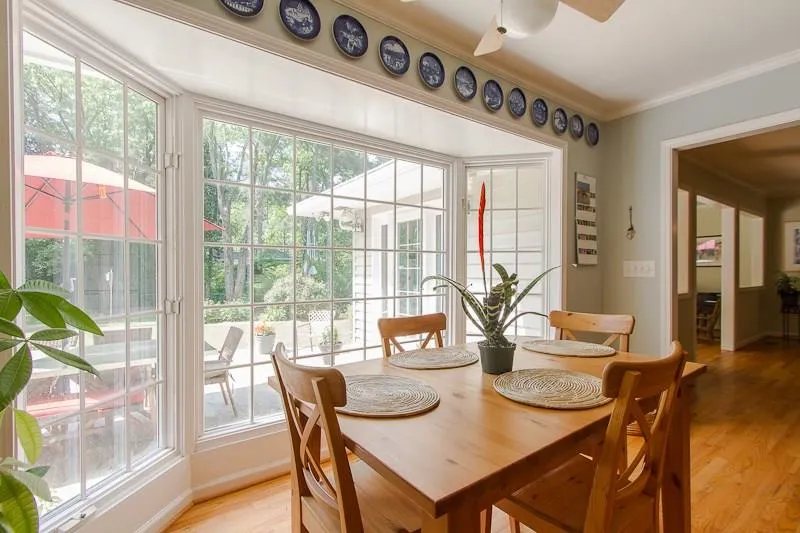775 E Powderhorn Road Ne, Atlanta, Georgia 30342, 4 Bedrooms Bedrooms, ,3 BathroomsBathrooms,Residential,Sold,775 E Powderhorn Road Ne,5543057